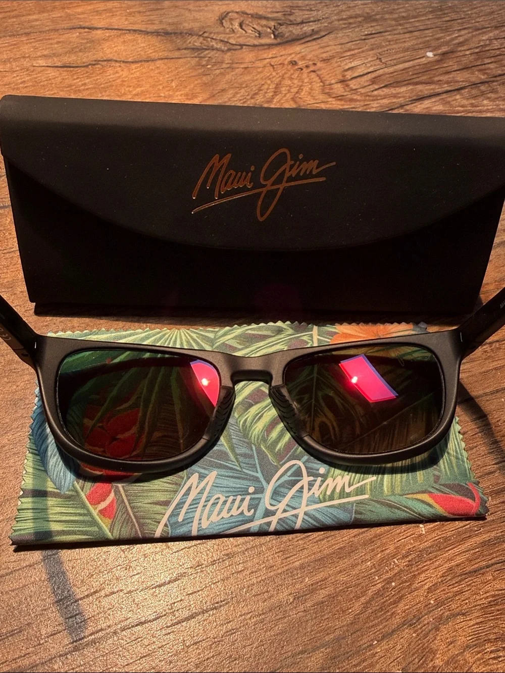 Maui Jim selling pair