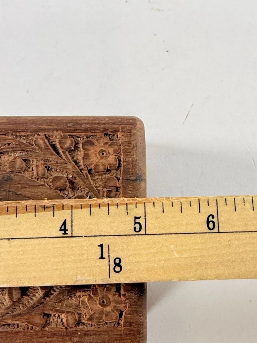 Unbranded wooden box