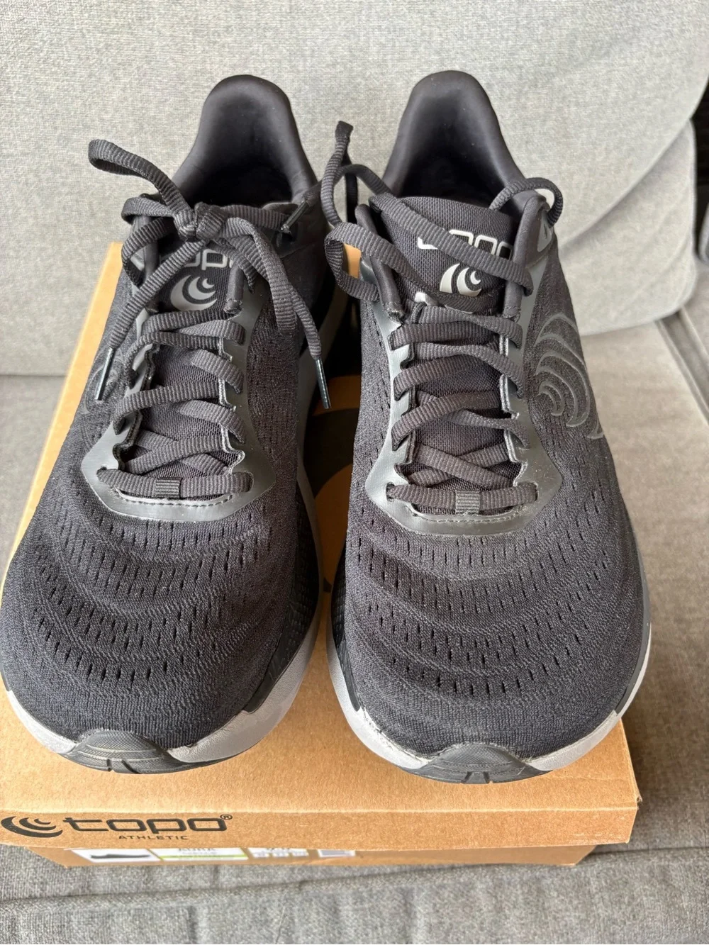Topo athletic aura