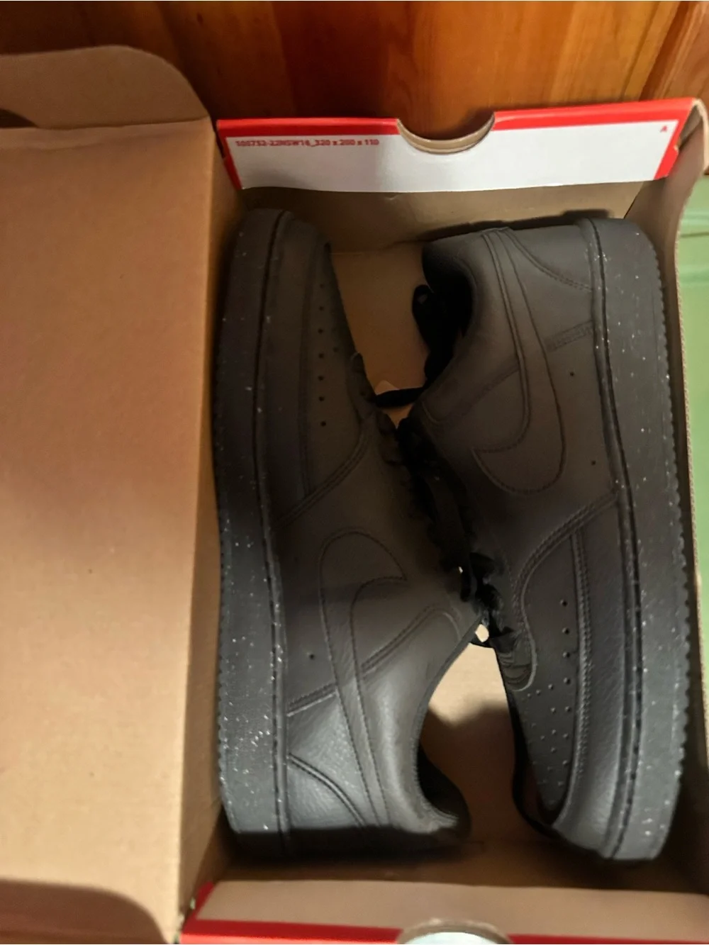 Men's Black Low-Top Leather Sneakers