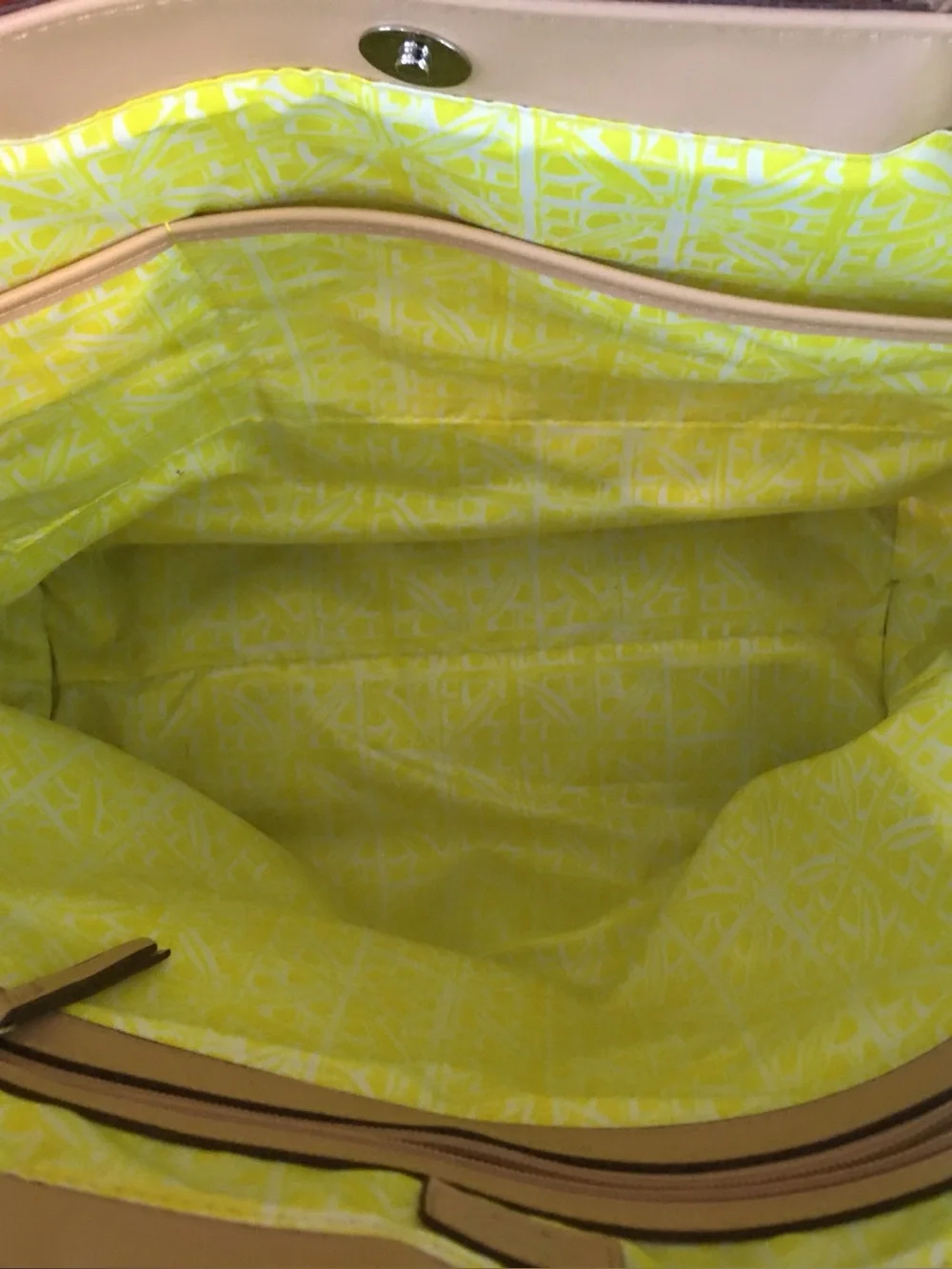 Stella & Dot spacious geometric