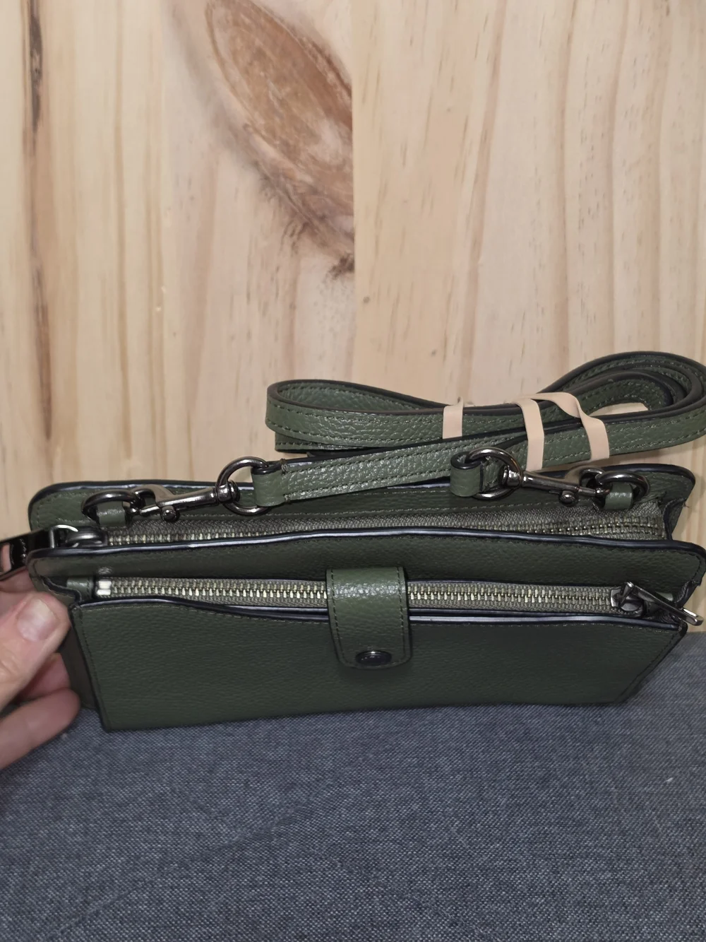 Coach silhouette rectangular