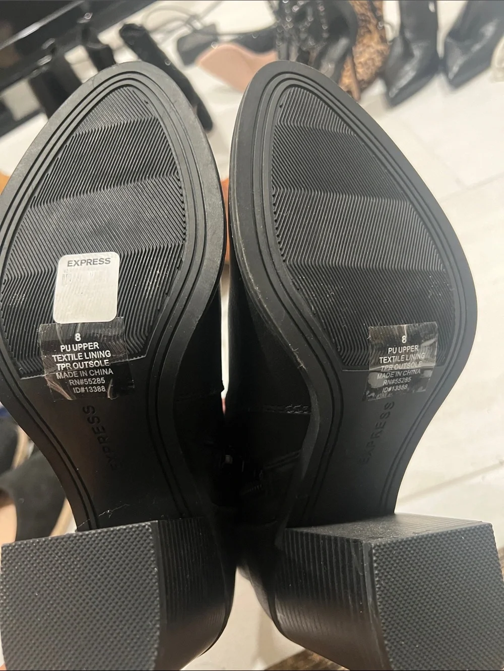 N/A sleek black