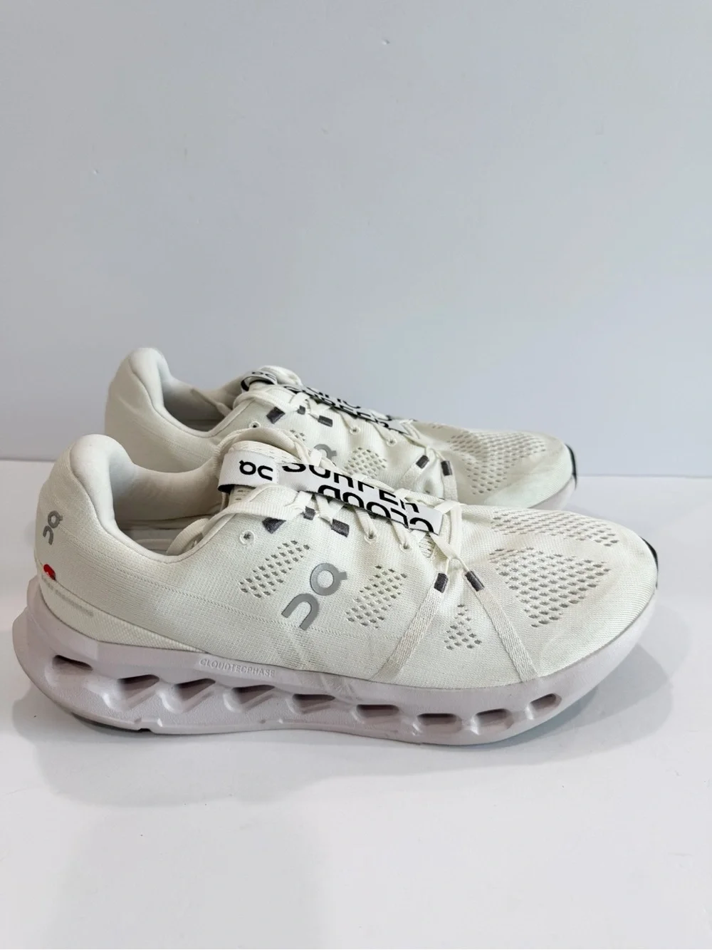 On Running running cloudsurfer
