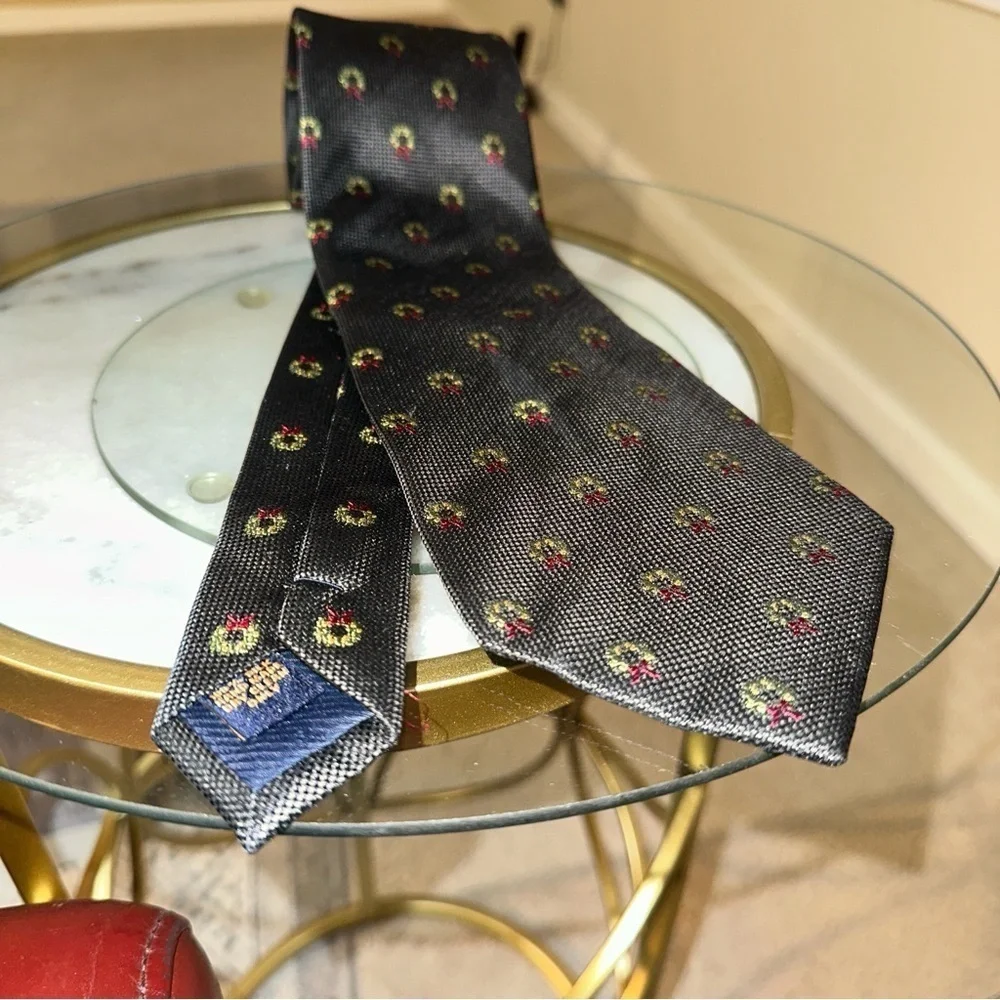 Henry Jacobson festive refined