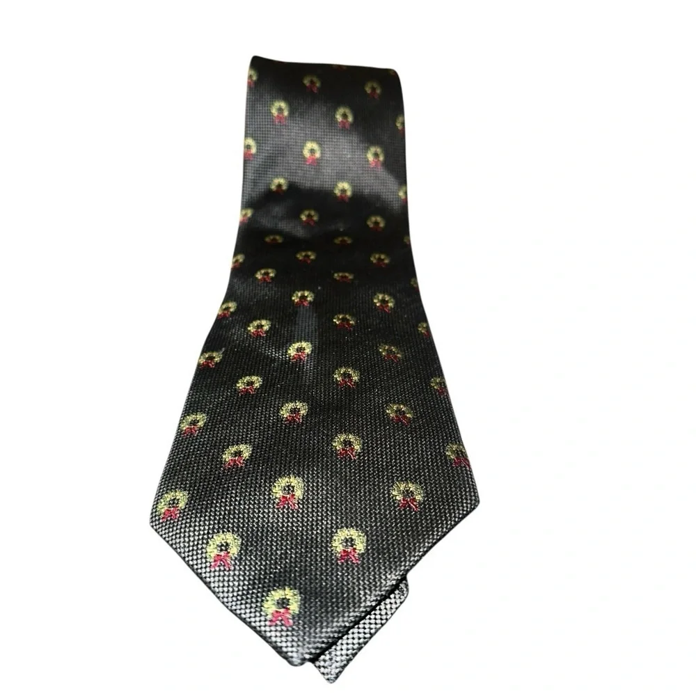 Henry Jacobson festive refined