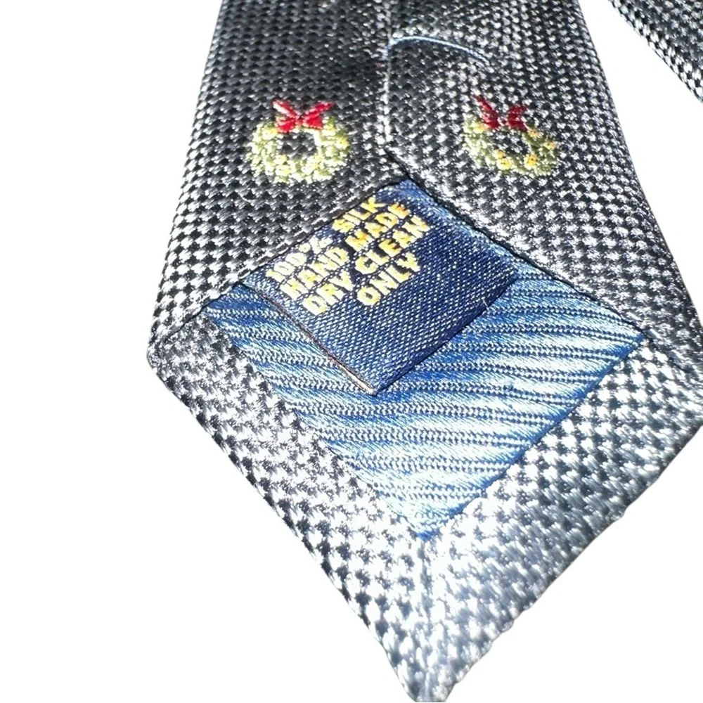 Henry Jacobson festive refined