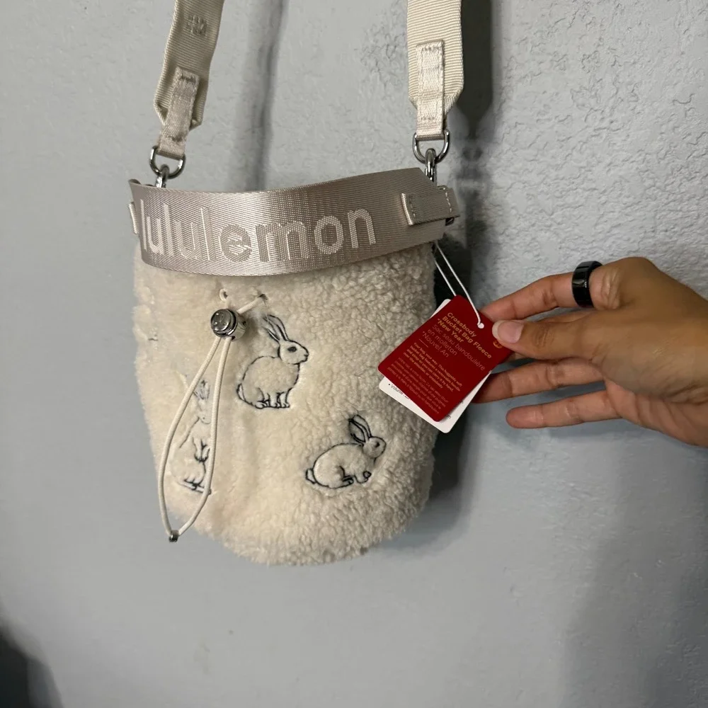 lululemon athletica lululemon crossbody
