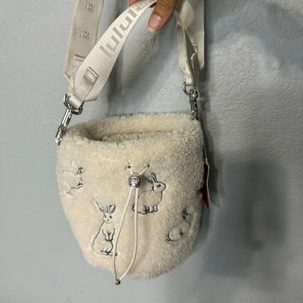 lululemon athletica lululemon crossbody
