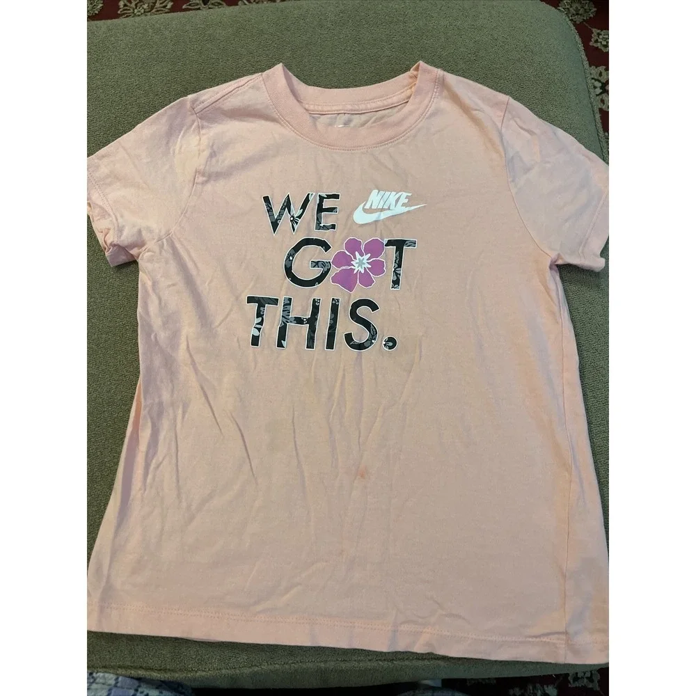 Nike Shirt Girls Medium Center Logo Short Sleeve The Nike Tee Running Gym (AH)