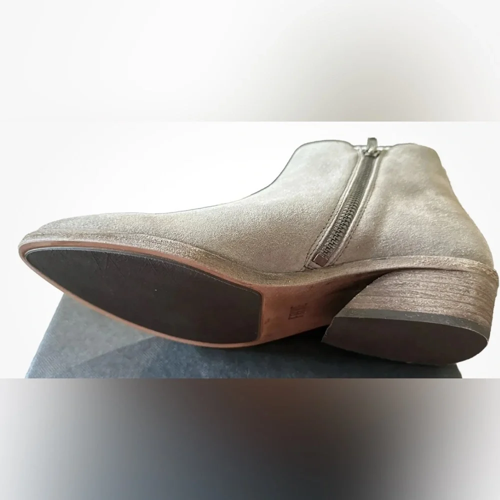 LIKE NEW Frye Taupe Suede Ankle Booties