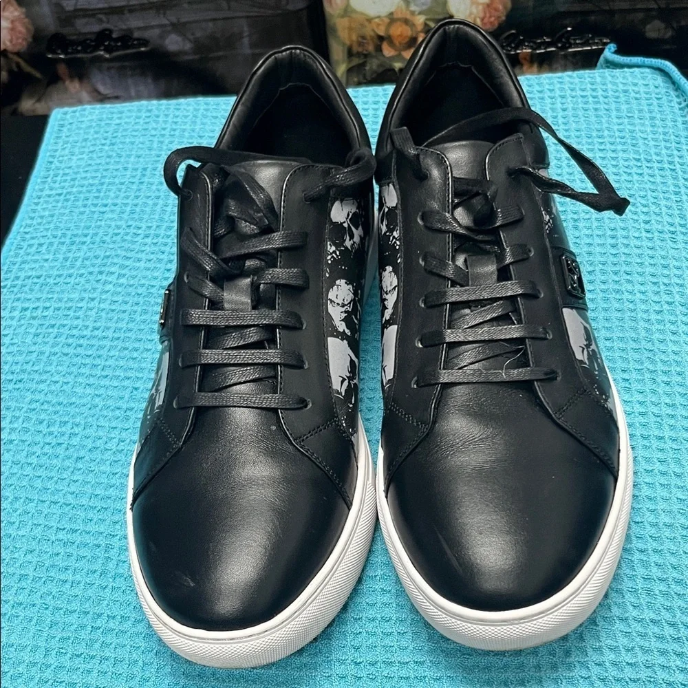 Robert Graham Black and White Skull Sneakers