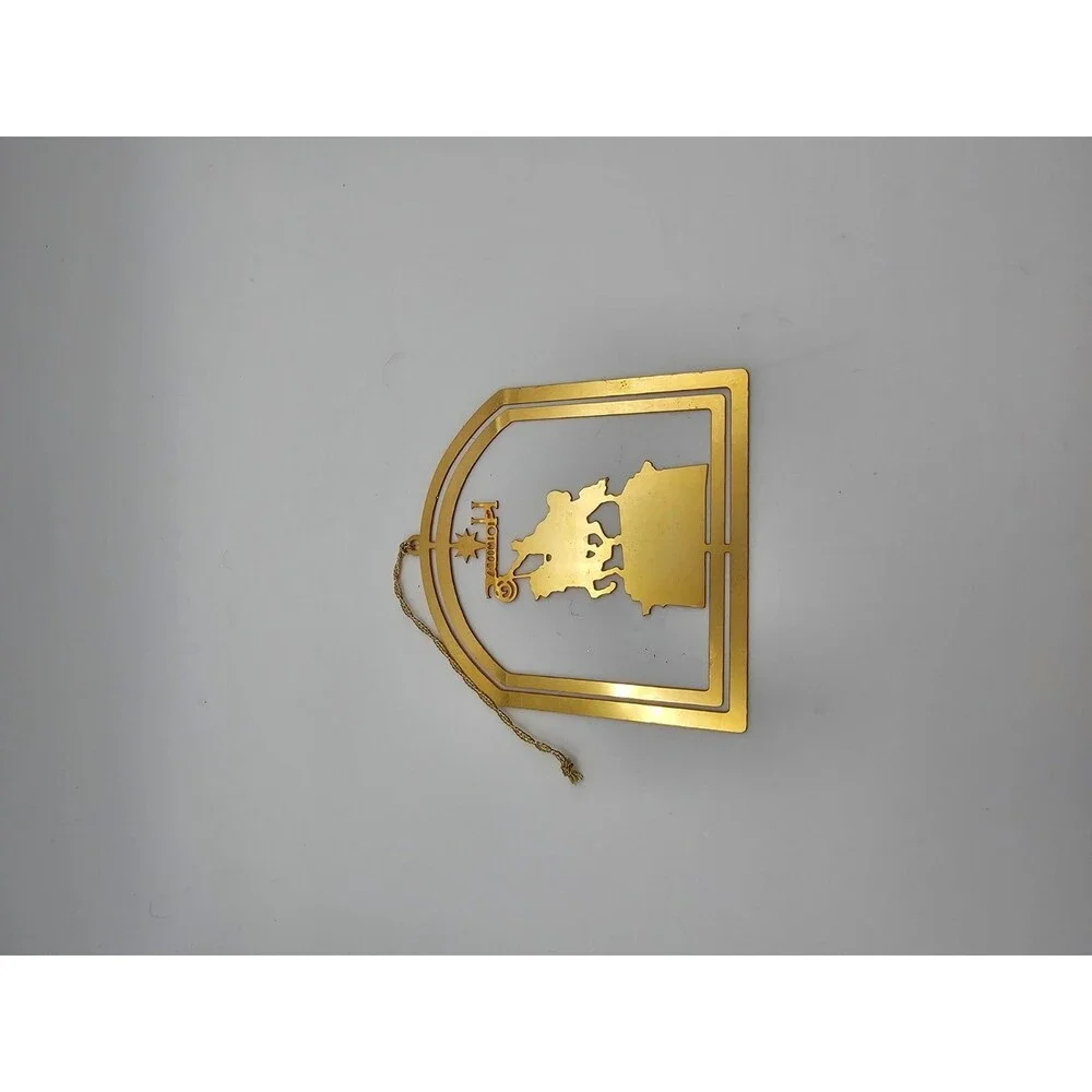 N/A goldtone metal