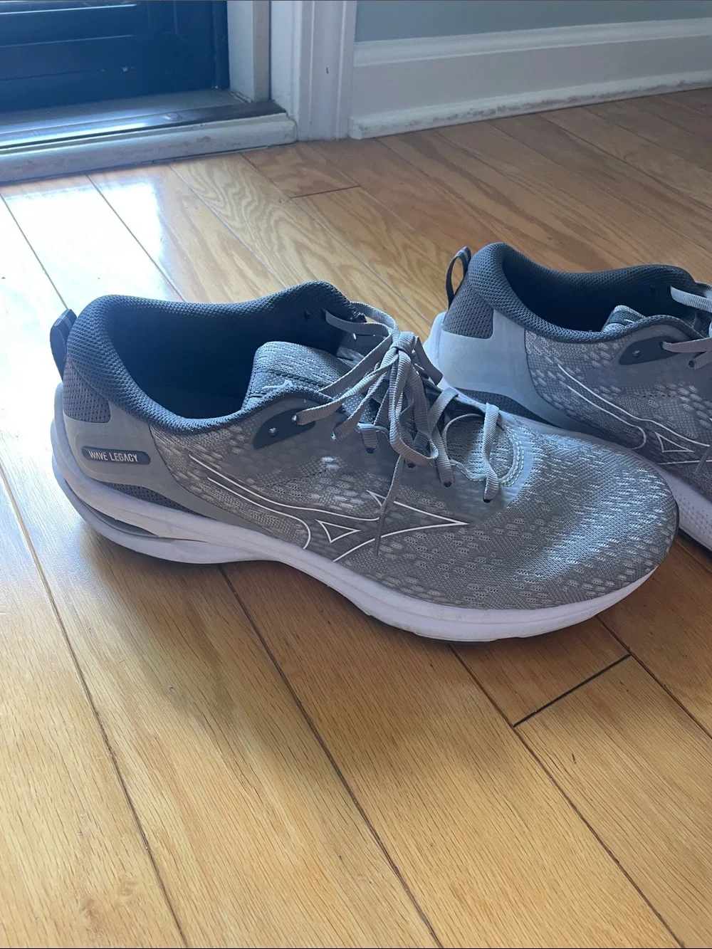 Mizuno lightweight running