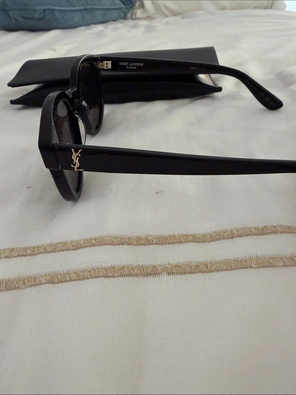 Saint Laurent classic round