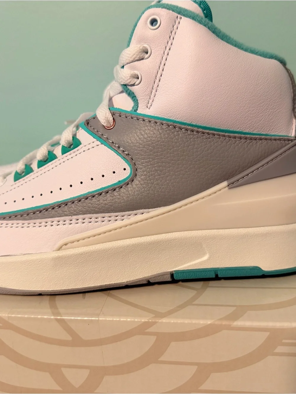 Jordan women’s white