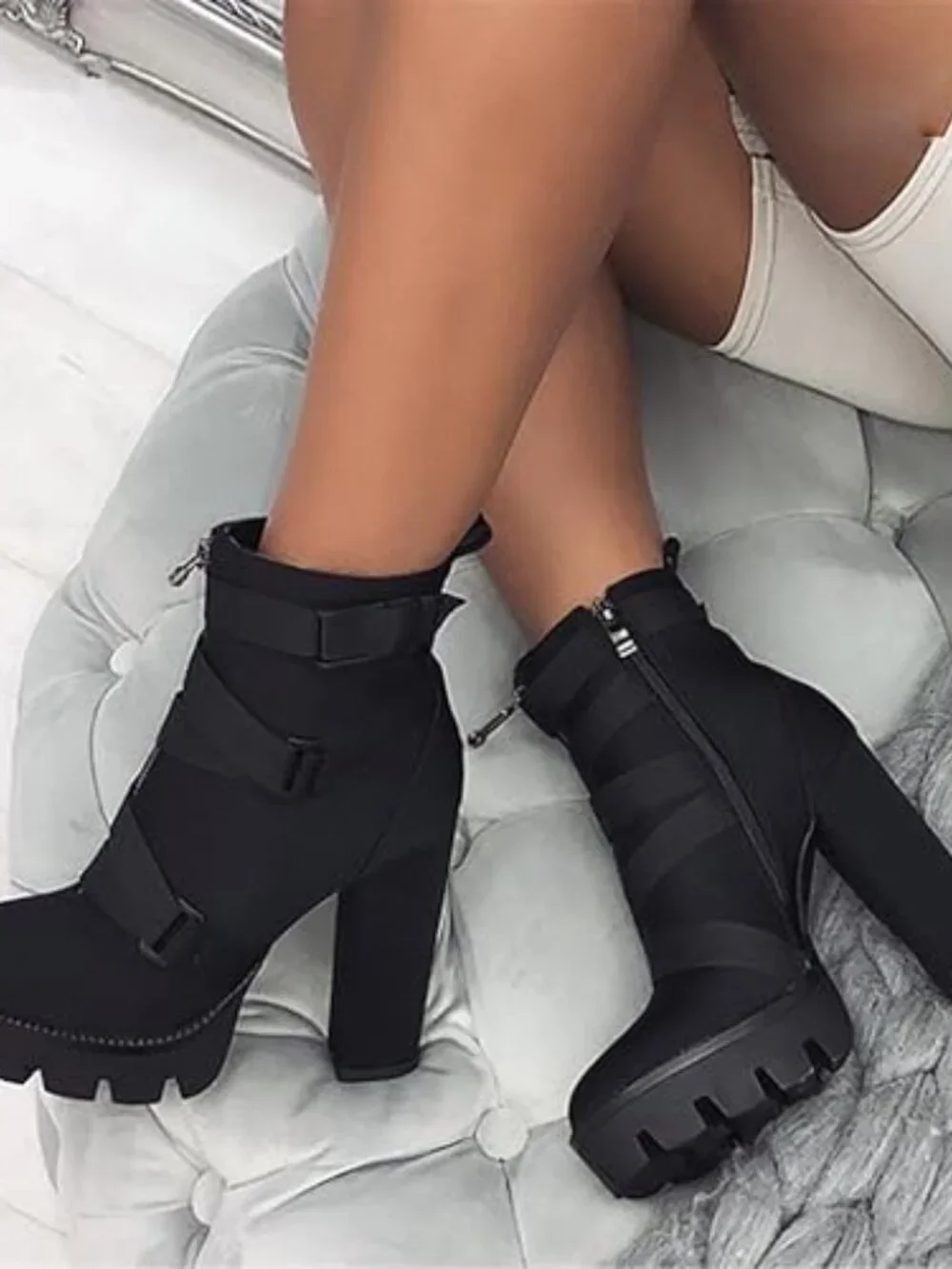 N/A bold black
