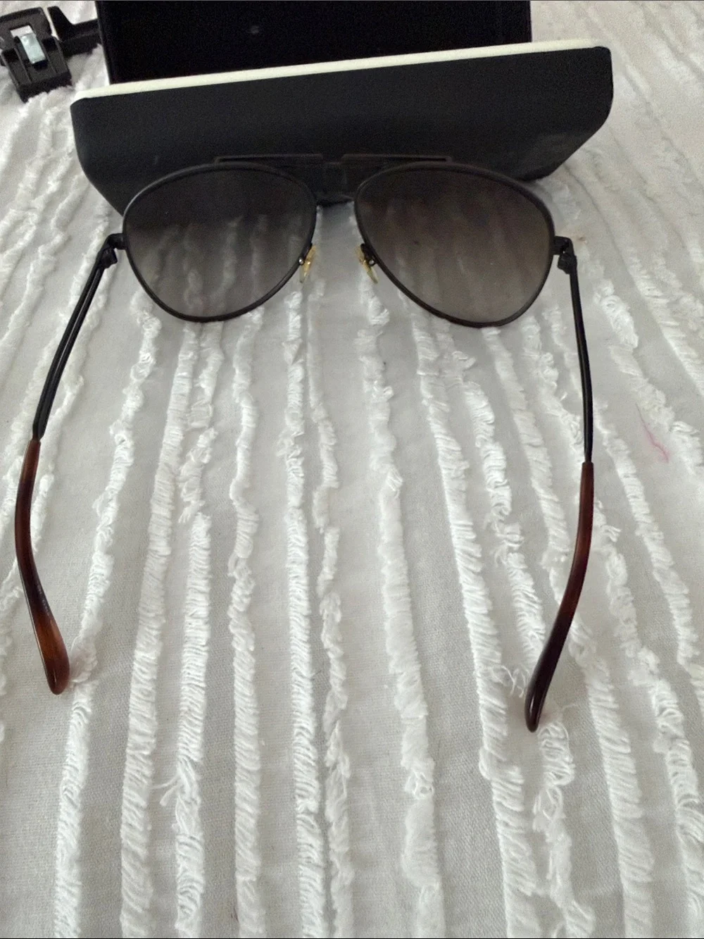 Givenchy classic aviator