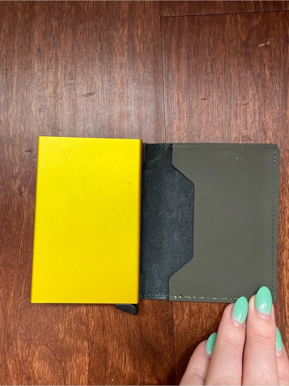 Secrid Secure Slim Wallet - Olive Green/Yellow