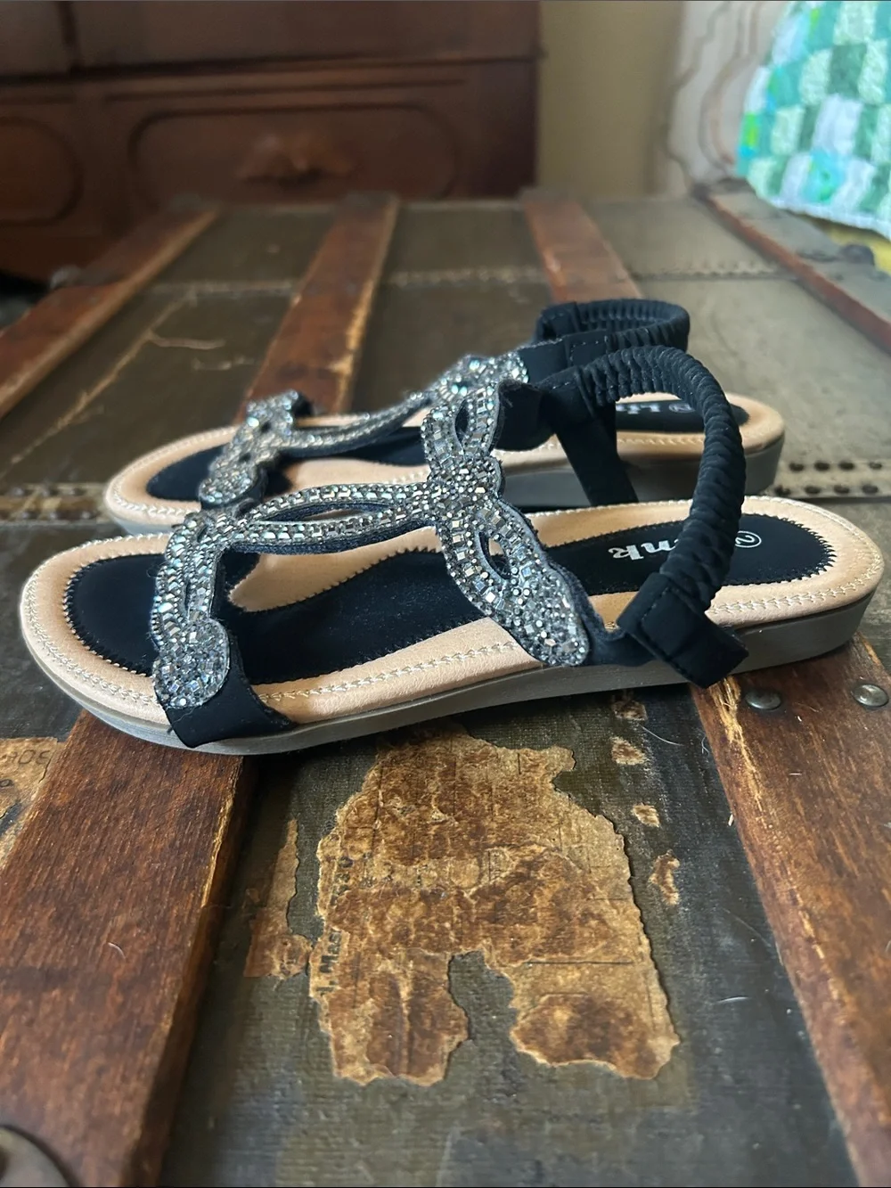Link women black
