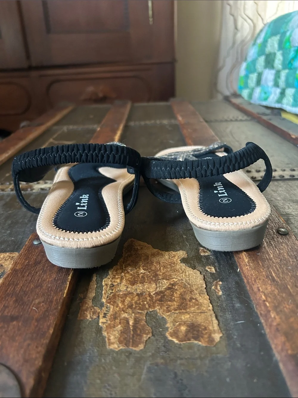 Link women black
