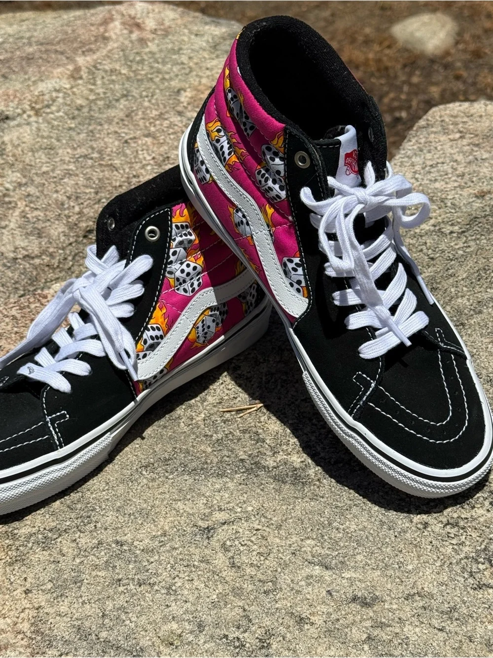 NWOT Vans Skate Sk8-Hi Fuchsia Fedora Flaming Dice Sneakers Size 9