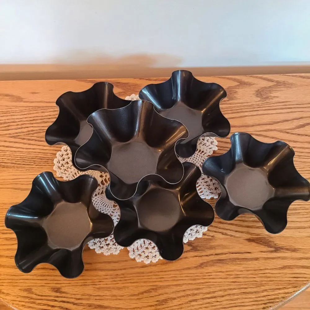 Set of Six Tortilla Non-Stick Fluted Taco Shell Salad Bowl Molds EUC