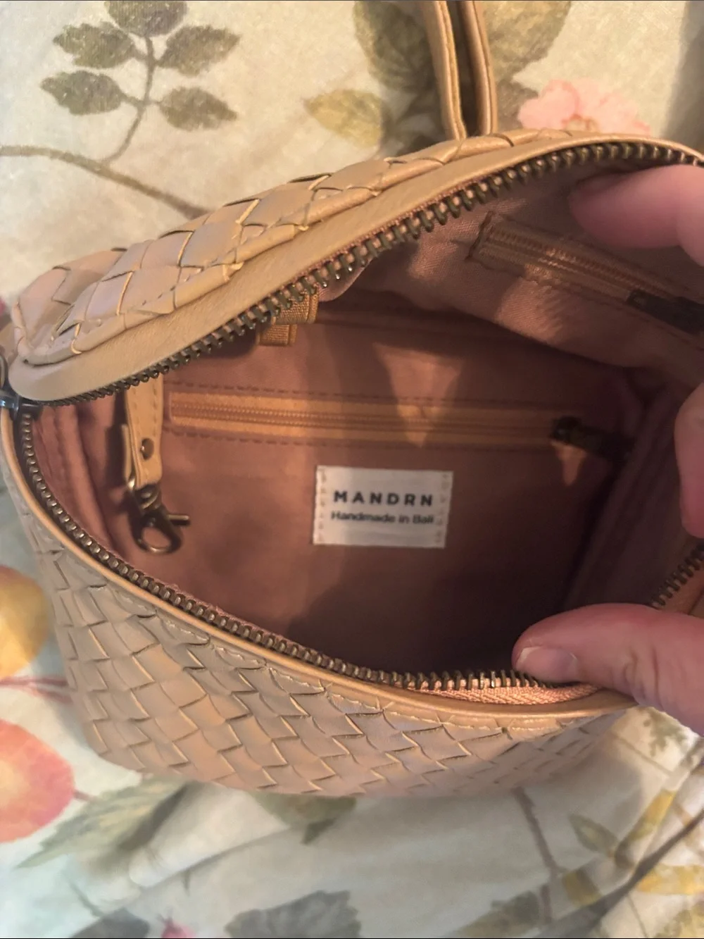 Mandrn compact tan