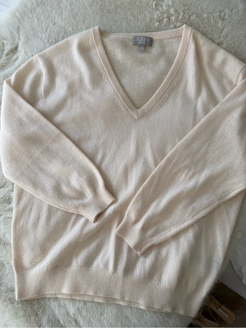 J. Crew Women's Light Cream V-Neck Cashmere Sweater