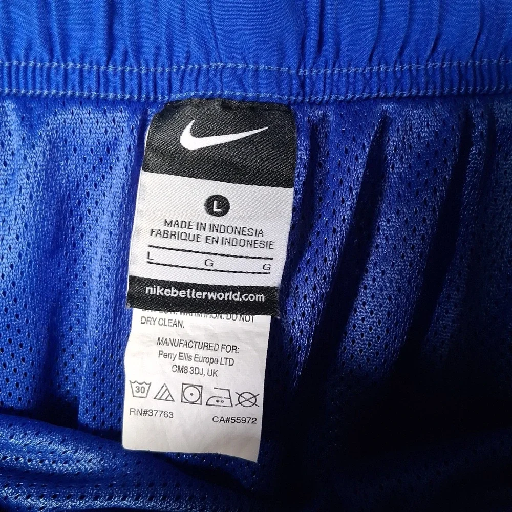Nike men volley