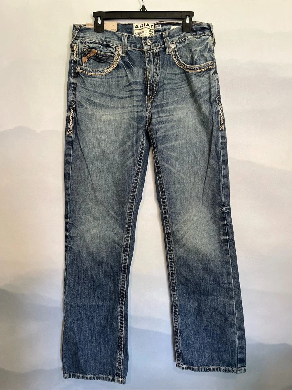 Ariat M5  33/34  men’s Straight Fit & Leg Through Seat & Thigh