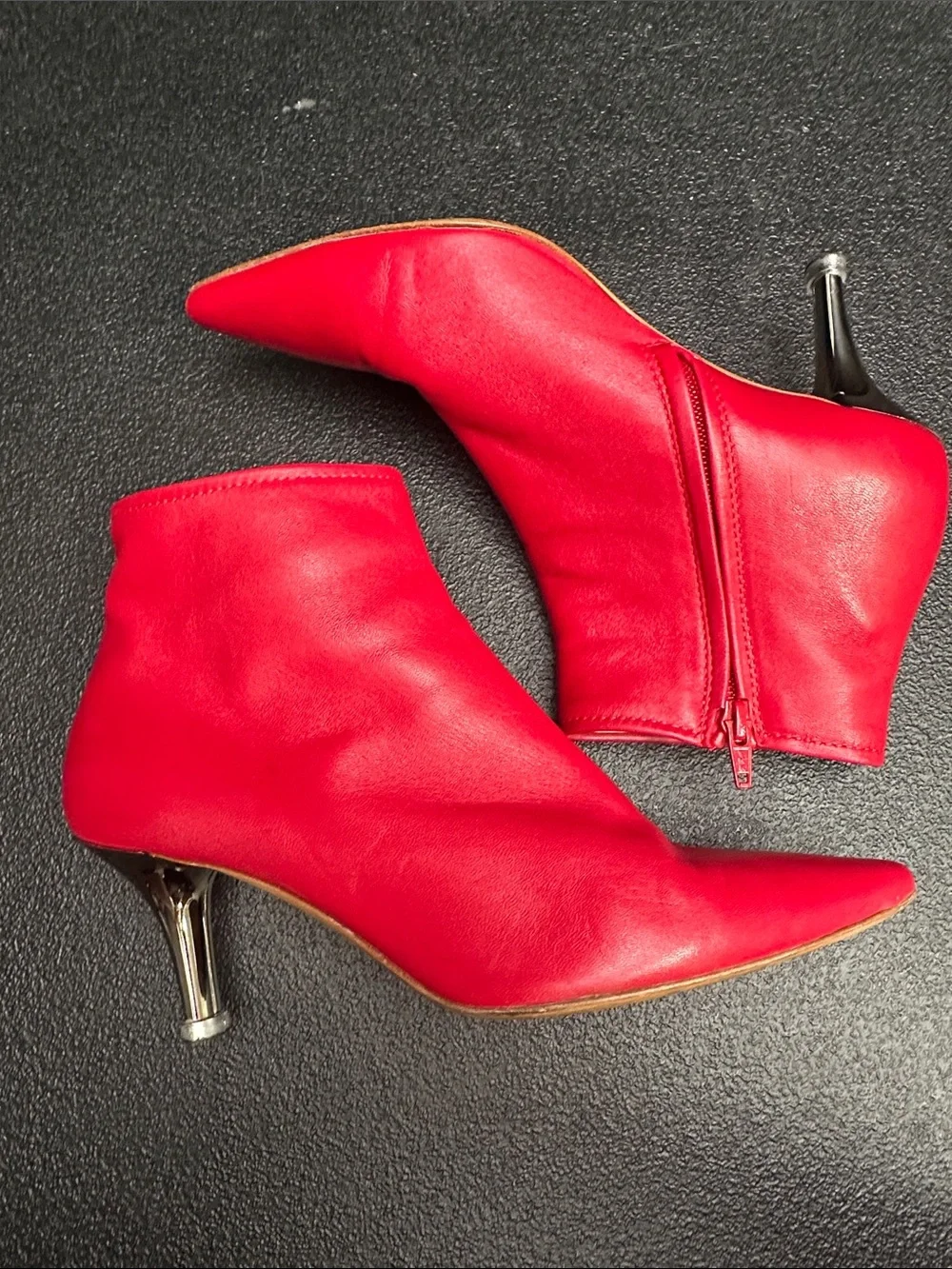 Agl bold red