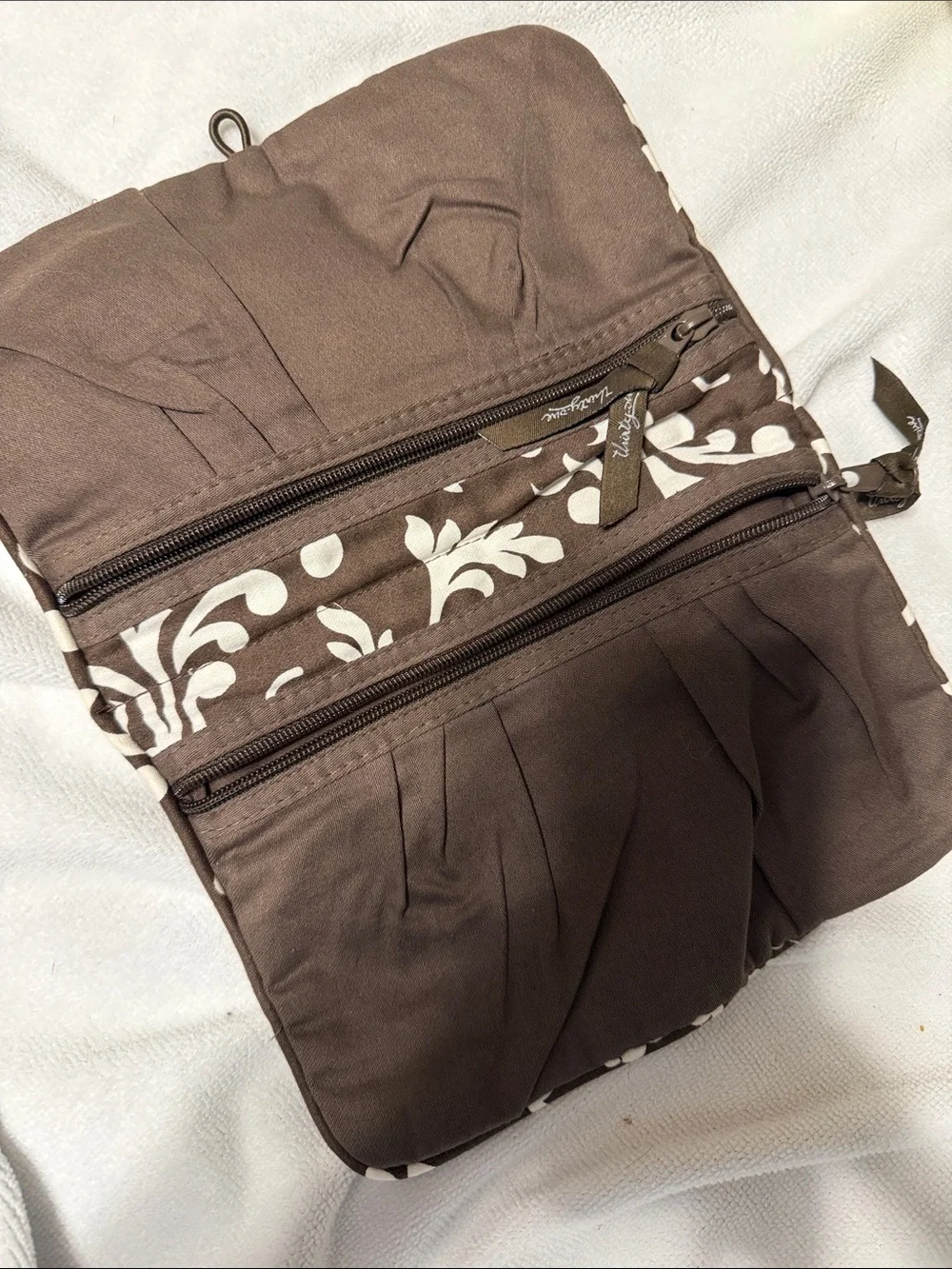 Vera Bradley compact vera