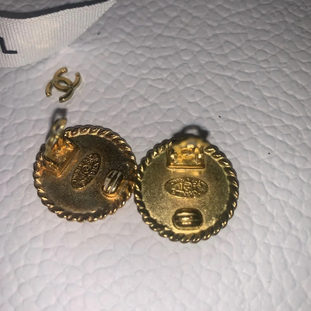 CHANEL Gold and Black Enamel CC Rope-Trim Button Earrings