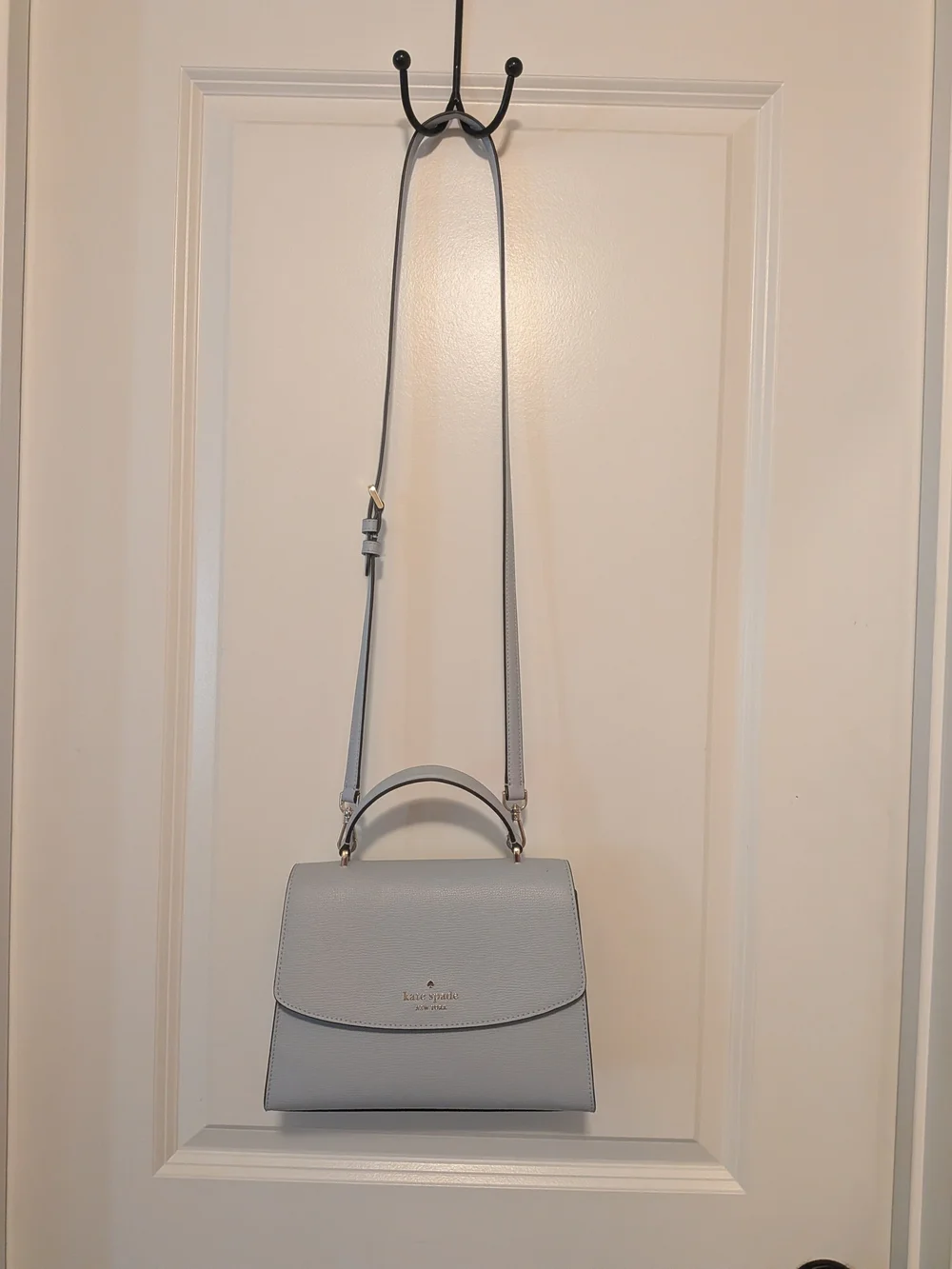 kate spade detail carry spade