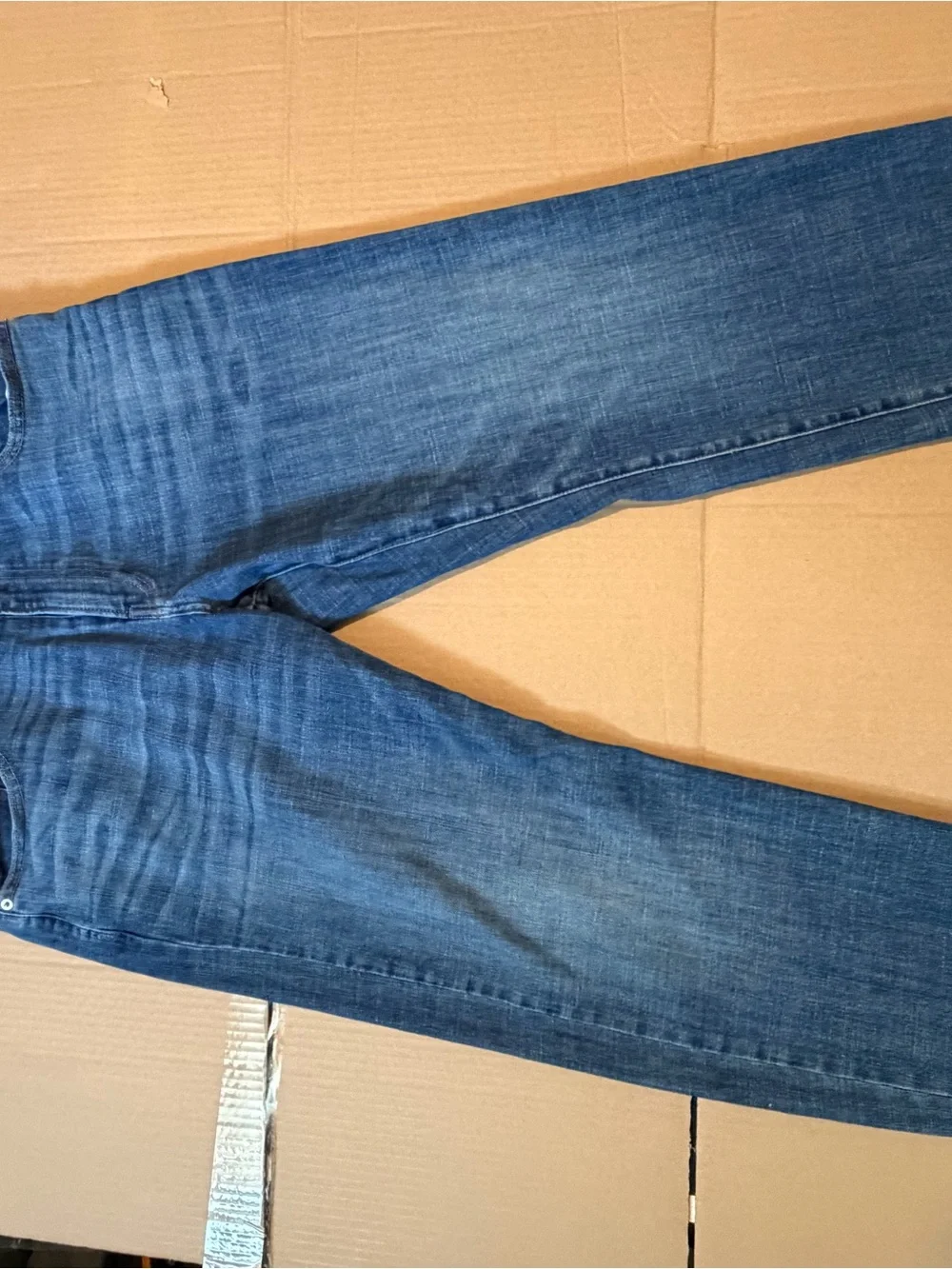 Lucky Classic 221 straight Blue Denim Jeans
