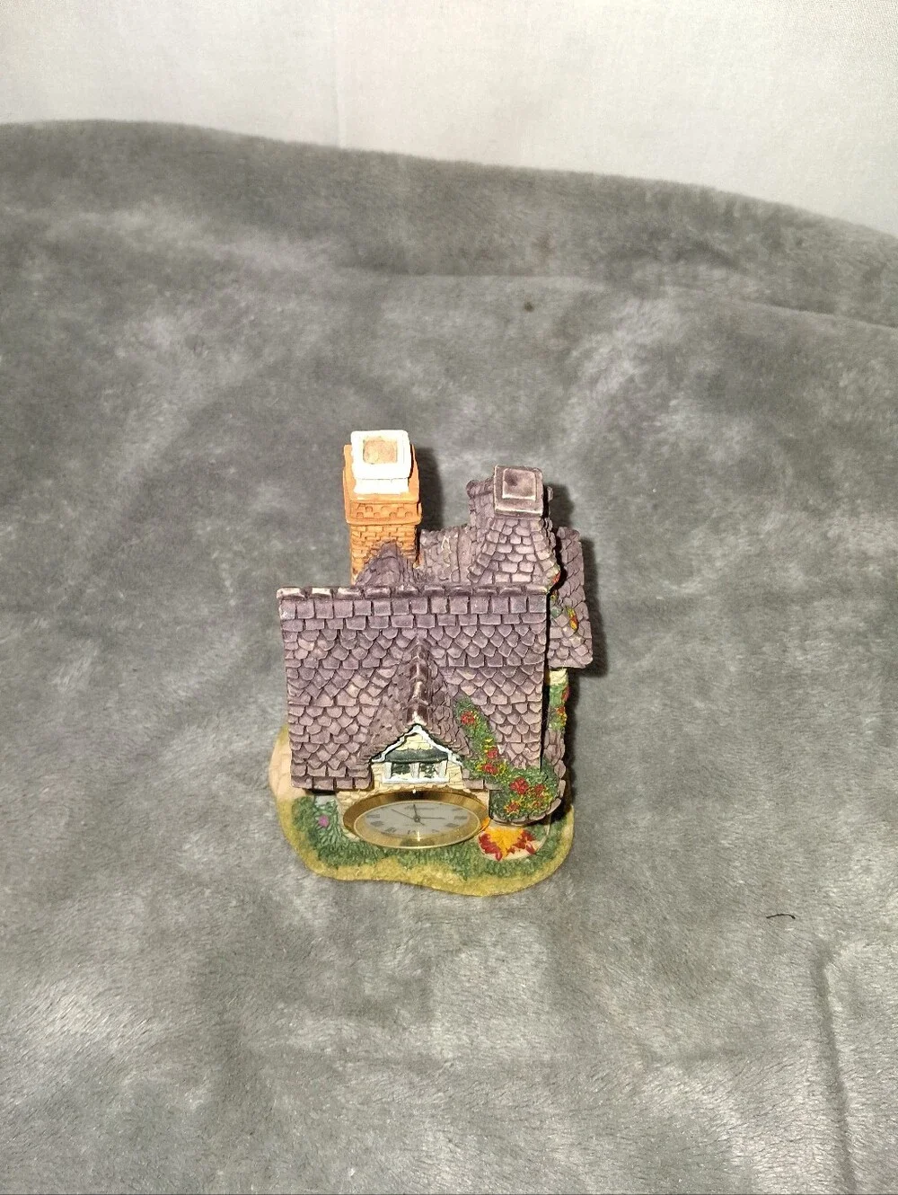 Vintage Teaberry Village #1027 Surgeon's House Clock Collection