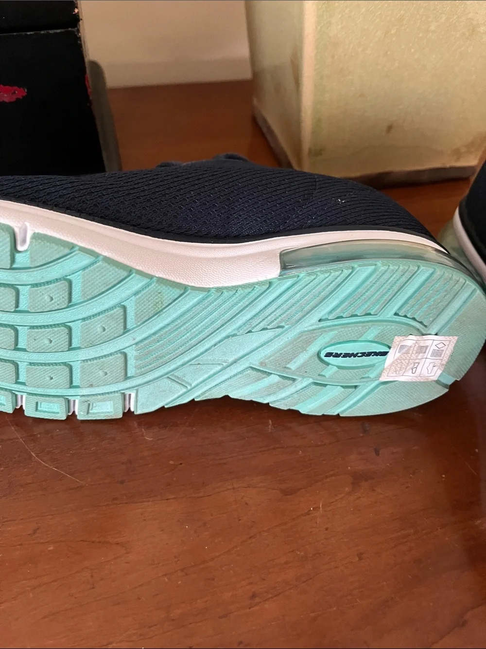 Skechers lightweight athletic