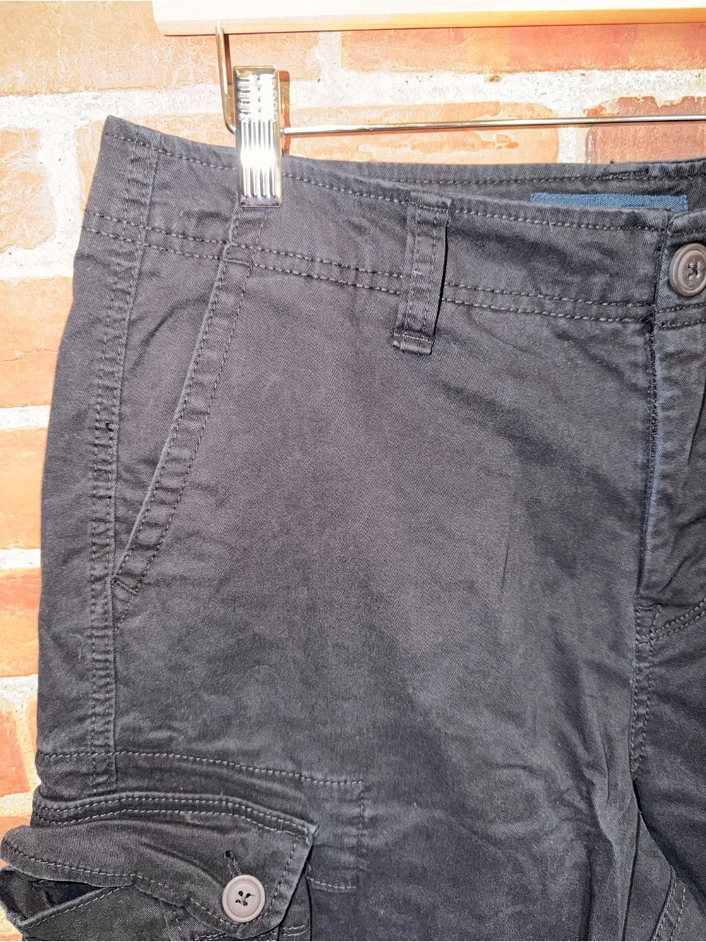 AERO men black