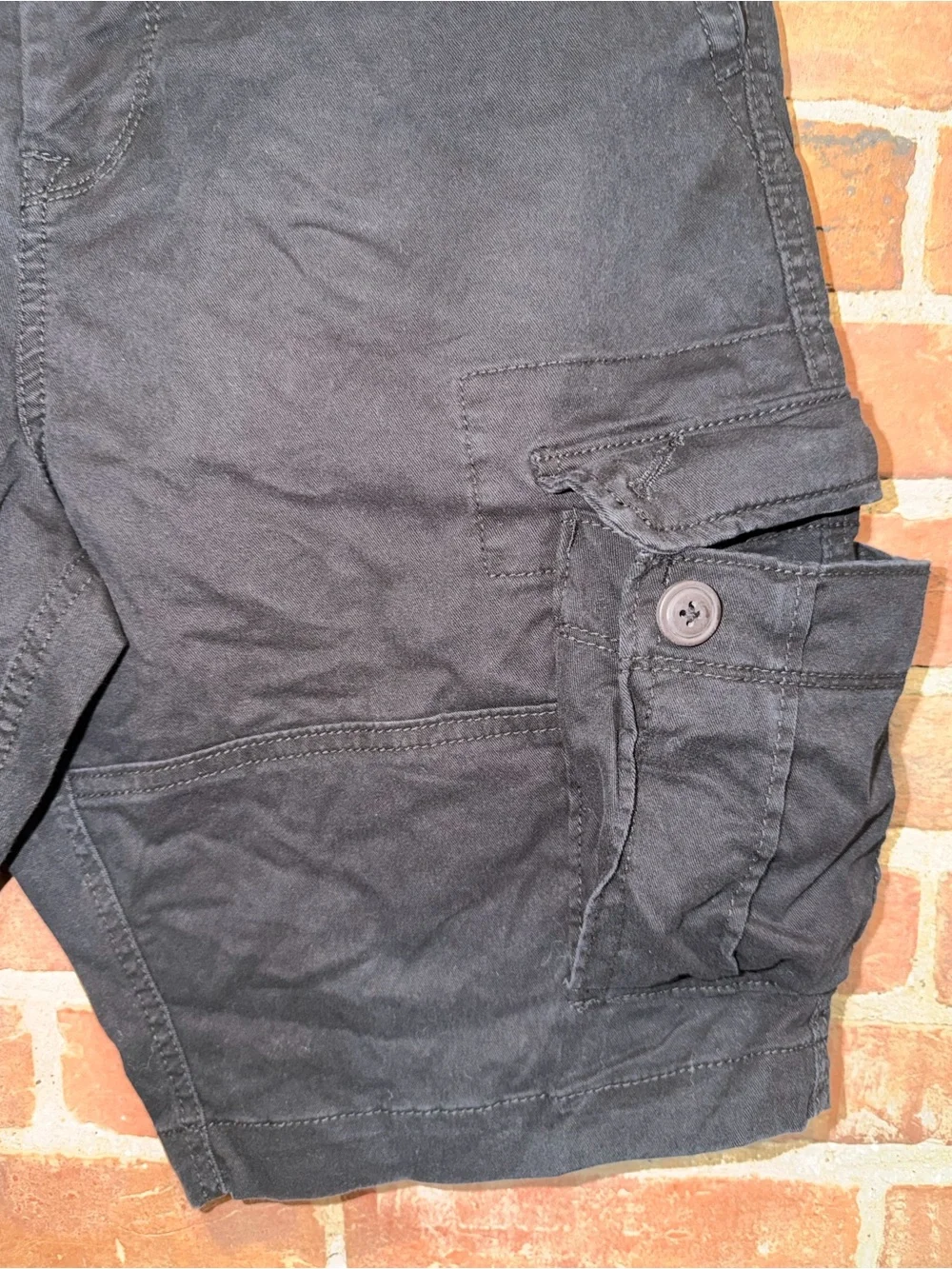 AERO men black