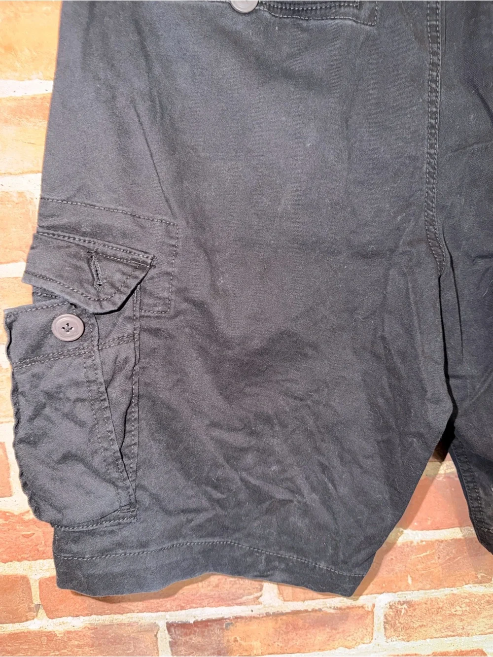AERO men black