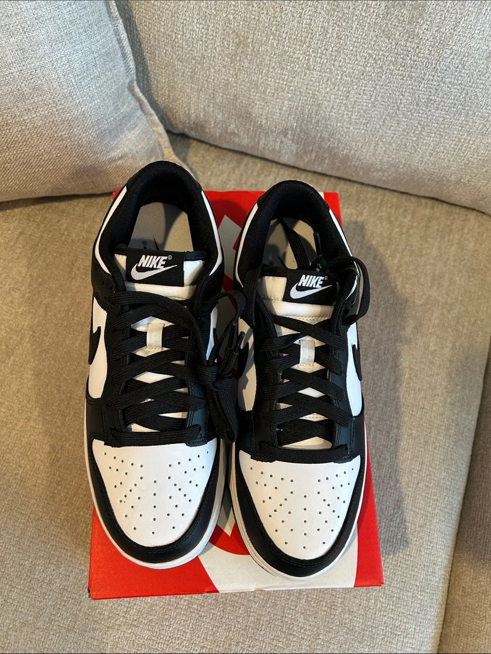 Nike Men’s Low-Top Sneakers - Black & White