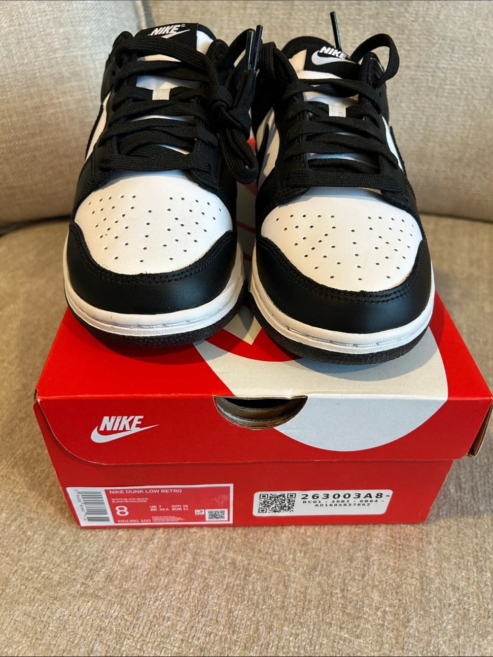 Nike Men’s Low-Top Sneakers - Black & White