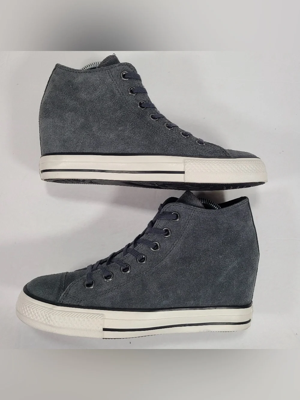 Converse CTAS Charcoal Gray Suede Lux Mid Hidden Wedge Lace Up Sneakers Women 10