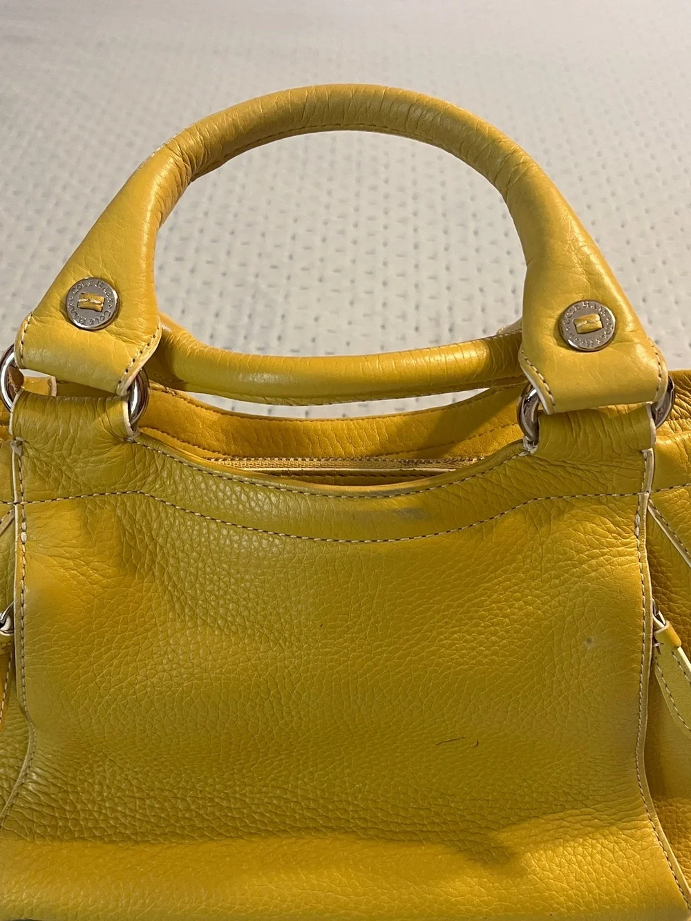 Cole Haan use open side