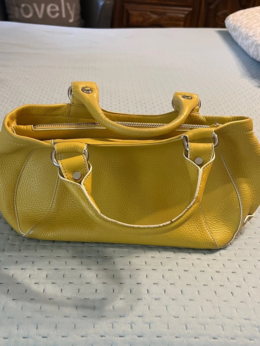 Cole Haan but drop zip