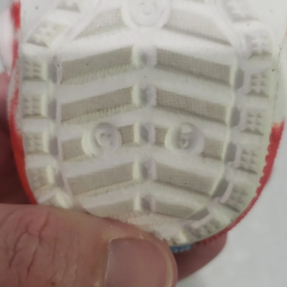 CROCS red white