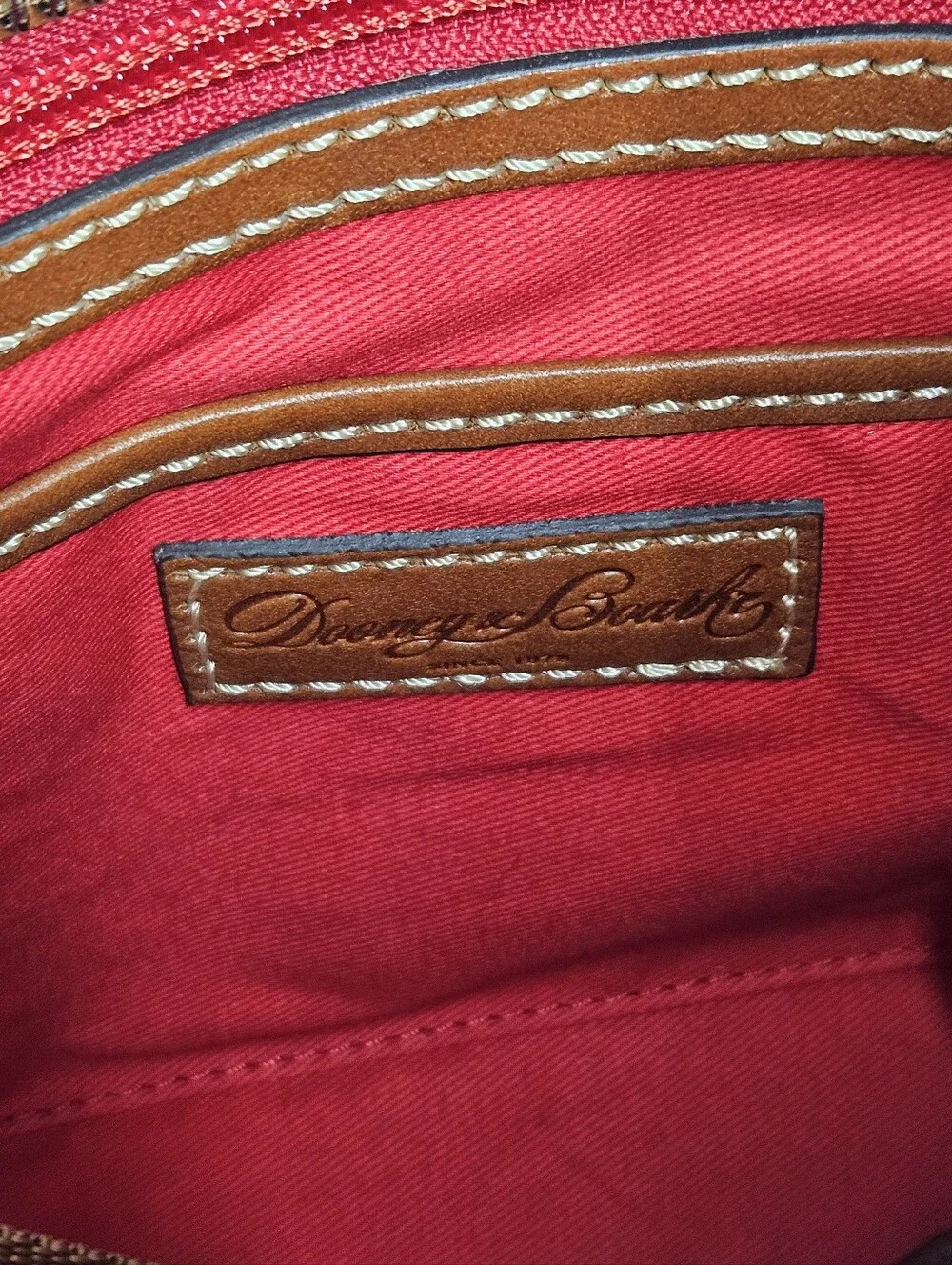 Dooney & Bourke 8x7x3