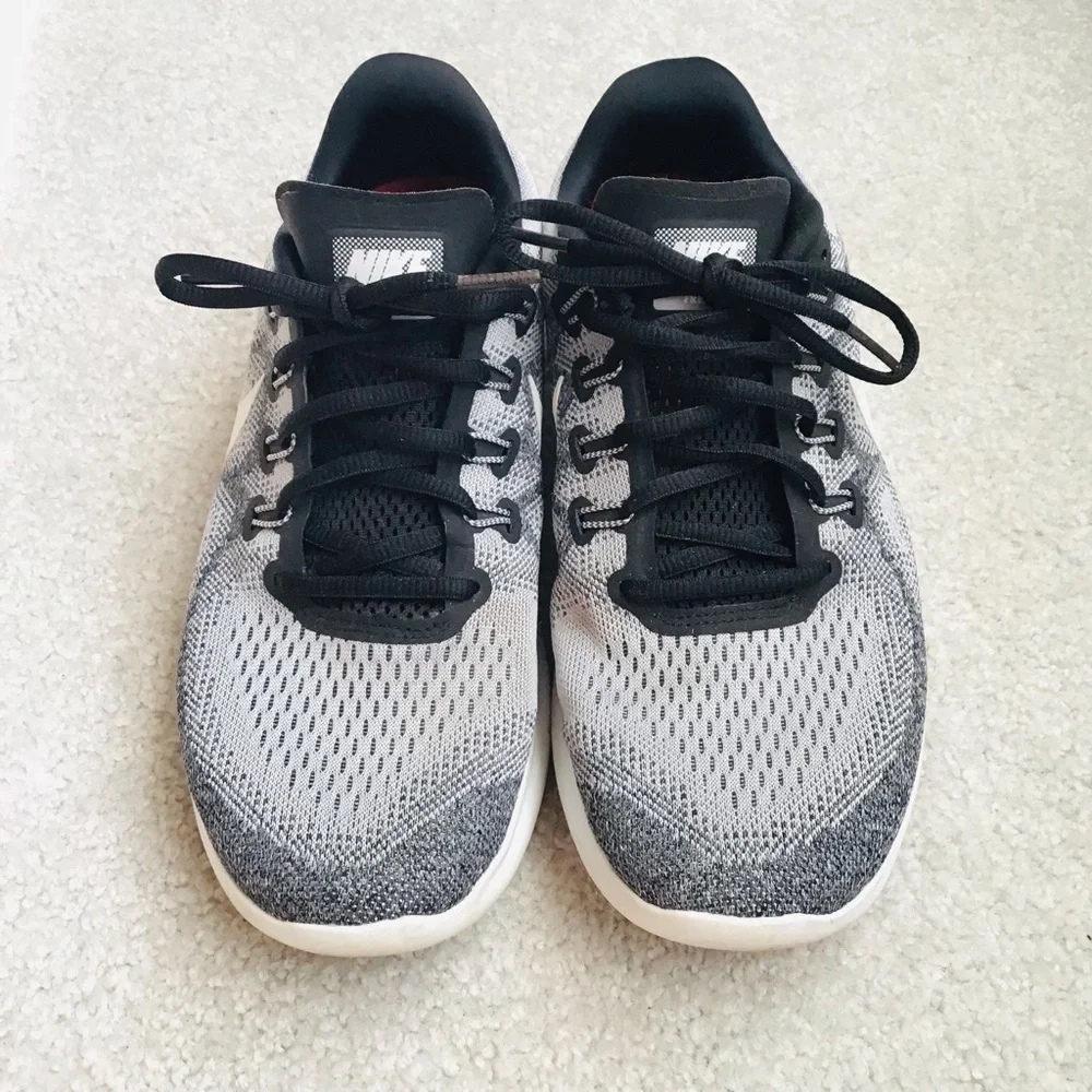 Men’s Nike Free Run Running Sneakers