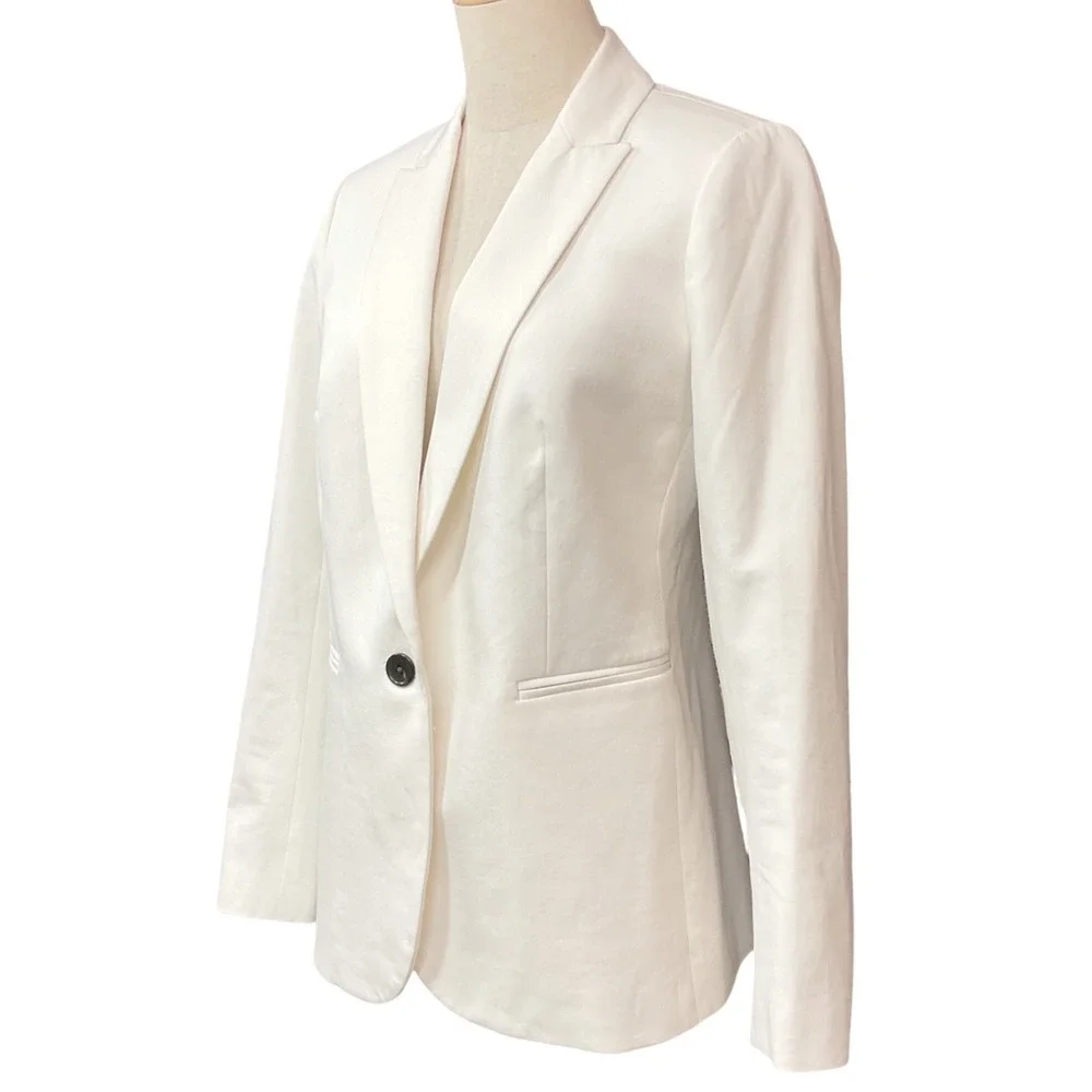 J. Crew measurements reasonable button